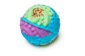 Bath time just got so much better. The Best Bath Bombs Are Lush Bath Bombs For 2021 Reviews By Wirecutter