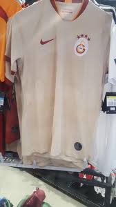 Galatasaray is expected to debut their 2019/20 nike away kit during sunday's friendly with italian serie a side fiorentina. Away Kit 19 20 In Official Store In Izmir All Rights To R Honortaker Galatasaray