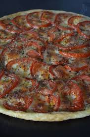 Recette De Tarte A La Tomate Pesto Et Mozzarella Recette Recette Tarte Tomate Tarte Tomate Recettes De Cuisine