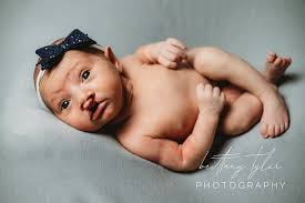 2 weeks ago I got to meet the sweetest little babe. Andi is 1 in 700 with  bilateral cleft lip & palate. I sat in complete amazement watching her eat  from a