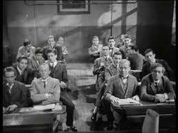 Und schnell kommt jemand auf die verrückte idee, dass pfeiffer doch zur schule gehen könnte. Die Feuerzangenbowle Physikunterricht Youtube