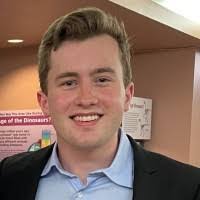 Lori Dente's Instagram, Twitter & Facebook