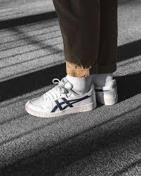 Check spelling or type a new query. Pin Auf White Sneakers