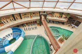 Albatros aqua park sharm el. Aquapark Nymphaea Din Oradea Situat La Doar 5 Minute De Hotelul Lyra Bed And Breakfast Hotel Lyra Cazare In Oradea