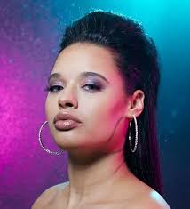 Interview: Pop Artist Taylor Esposito Talks About Her New Single/Video  "Kiss Me Like It's Not Over"