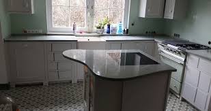 Granit arbeitsplatten granitarbeitsplatte granitarbeitsplatten granit preis dichte granit granit de pflastersteine muster buch granitstein markus granitplatte classico sandstein preis treppen pris af. Farben Und Muster Von Granit Arbeitsplatten