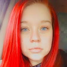 Melissa Lamp's Instagram, Twitter & Facebook