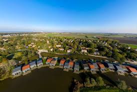 Genießen sie das meer im center parcs nordseeküste und entdecken sie die wundervolle vulkaneifel im center parcs eifel. Center Parcs Park De Haan In De Haan Die Besten Angebote