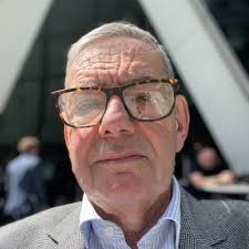 How to Persuade Skeptical Business Relationships to New Solutions