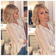 Kelly Ripa Wavy Bob Kelly Ripa Hair Short Hair Styles Hair Styles