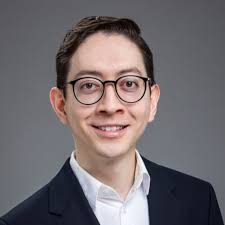 Efren Barragan's Instagram, Twitter & Facebook