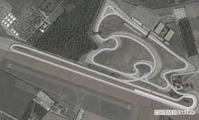 Pista molto bella e organizzazione eventi come raduni e prove in pista. Nuovo Autodromo Di Modena Punto Di Riferimento Per Le Auto Elettriche Newsauto It