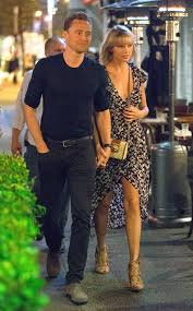 While doing promo for his new movie, kong: Taylor Swift Tom Hiddleston Already Talking About Kids She Thinks He Would Make A Great Dad E Online Ca