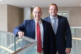 From engineering to ECMO, 2-time UK alum is mentor for all in College of  Medicine