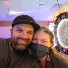 Beyond Meat is a classic pump and dump. Why would anyone buy this?