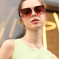 TRENDY OVERSIZED DESIGN SUNGLASSES