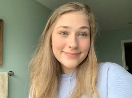 Arrington needs our prayers! She has a couple of challenging adult  decisions to make upon ending her sophomore year of college. ♥️my ABC Family