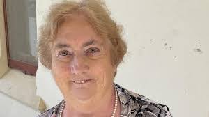 Diane Grant's Instagram, Twitter & Facebook