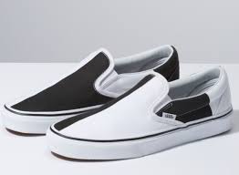 Black And White Vans Shoes For Girls Pin By Tresajunkertht On Decor In 2020 Black And White Vans Vans Slip On Black