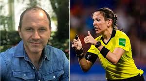 Jag tyckte bara att han var en dum och arg hockeymupp, säger jonas eriksson. Fifawwc Jonas Eriksson Domarna Har Slarvat Sverige Skulle Haft Straff Worldcup 2019