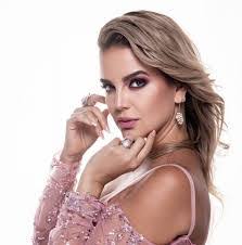 Erendida Ortiz's Instagram, Twitter & Facebook