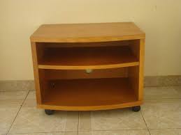 Meuble Tv Roulettes Ikea Quoet Meuble Tele Sur Roulette Maison Design Wiblia Of Meuble Tv Rou En 2020 Meuble Tv Roulettes Meuble Tele Maison Design