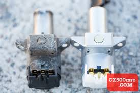 How to fix ignition problems by replacing the ignition switch. Honda Cx500 Changing The Lower Electrical Part Of The Ignition Keyswitch