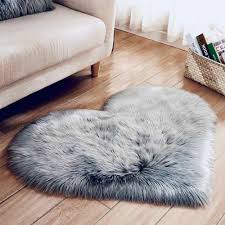 Viele teppiche vermitteln ein angenehm flauschiges gefühl an den füßen oder verwöhnen den fuß mit mit einem weichen teppich aus 100 % schurwolle schaffen sie ein optimales raumklima und. Grau Teppich Plusch Weiche Teppiche Fur Wohnzimmer Weihnachten Teppiche Fur Schlafzimmer Sofa Anti Slip Boden Matten Flauschigen Teppich Teppiche Lumpen Aliexpress