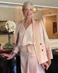 Hello allison, first off i have to say i have been a huge fan right… from the west wing. Allison Janney Allisonbjanney Twitter