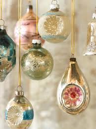 3.2 inch christmas ball ornaments led xmas tree baubles decorations diy transparent light up plastic clear hanging decor for festival party (6 pack) 3.8 out of 5 stars 48. Vintage Christmas Ornaments Relive The Magic Of Christmas Past Southern Living