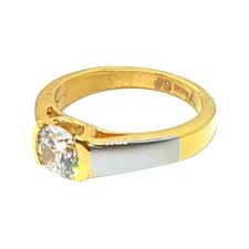 Vee accessories berhasil menyediakan ring cincin titanium wanita berwarna silver dengan stok terbatas hanya 5 kodi. Jual Lila Ct82 Titanium Cincin Couple Size 5 Terbaru Juni 2021 Blibli