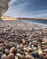 Now You Know Why Tiwi Beach Is Also Known As The Pebbles Beach Of The Sultanate These Characteristic Pebbles Blend Almo Destin Beach Unique Beach Pebble Beach