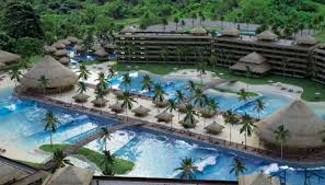Un Projet De Piscine A Vagues A Hawai Surf Session Piscine A Vague Surf L Ete Hawai