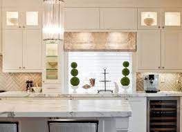 Love The Herringbone Pattern On The Backsplash Beautiful Kitchen Kitchen Backsplash Designs Contemporary Kitchen Classic Kitchens