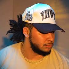 In today's preseason overreactions, we have a quarterback comparison.  Shedeur Sanders has had much better numbers than the top overall pick Cam  Ward. I wouldn't be worried. It's preseason for a rookie.