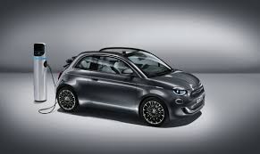 fiat 500 all electric city car goes up for pre order コンパクトカー カスタムカー
