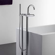Freistehende wannen sind in verschiedensten formen, farben und größen erhältlich, sodass du sie optimal auf deine badezimmereinrichtung abstimmen kannst. Freistehende Wannen Armatur 100 1162 Steinberg Serie 100