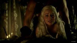 Emilia Clarke Game of Thrones - S01E02 2011 1080p - XVIDEOS.COM