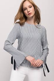 Kadin Mavi Cizgili Yan Dugmeli Cizgili Bluz Y London Trendyol Moda Stilleri Bluz Afrika Elbise