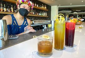 MW Restaurant Reopens Today Across From the Blaisdell Center