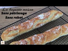 C'est super facile à faire dans le confort de sa maison et ça ne prend aucune machine spéciale. Baguette Maison Sans Robot Sans Petrissage Youtube