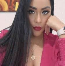 Samantha Cisneros's Instagram, Twitter & Facebook