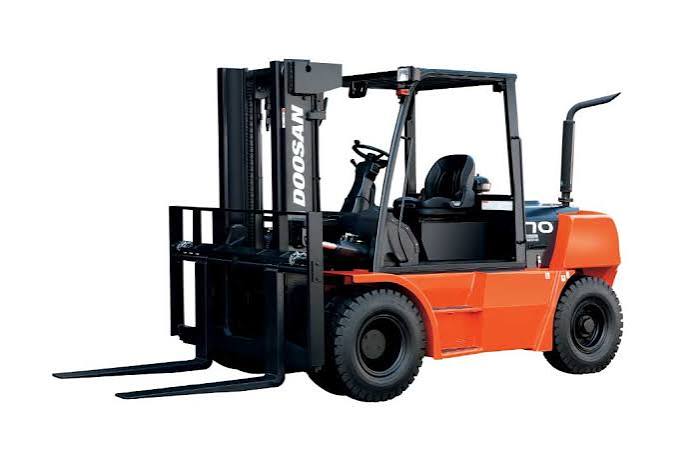 Doosan D70 Forklift