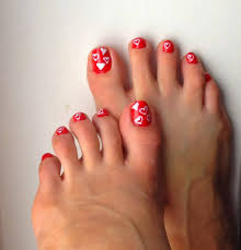 Cats are one of the most popular pet animals that rule the internet world. 38 Best Heart Nail Art Designs For Toe Nails