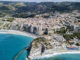 Vallone, tropea vibo valentia, 89861, italia. Tropea In Kalabrien Ein Italienischer Urlaubstraum Urlaubsguru Italien Reisen Kalabrien Urlaubsguru