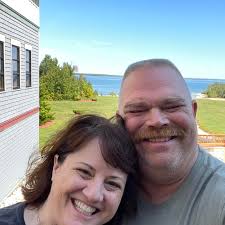 What beginner beading kit is recommended for peyote stitch projects?