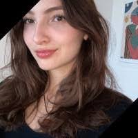 Julie Puls's Instagram, Twitter & Facebook