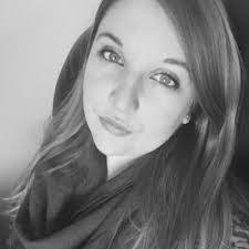 Nicole Renwick's Instagram, Twitter & Facebook