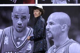 Mike Brown va chercher des anciens assistants de Sacramento pour l'aider à  New York