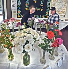 Nearby schools in santa clarita. Celebration Of Roses Held In Hart Hall